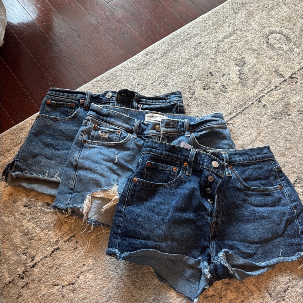 Levi's Classic Blue Denim Shorts